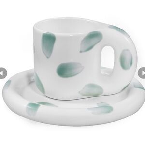 Kyrii Double Wall Chubby Mug and Saucer Set, Insulated, 12 oz